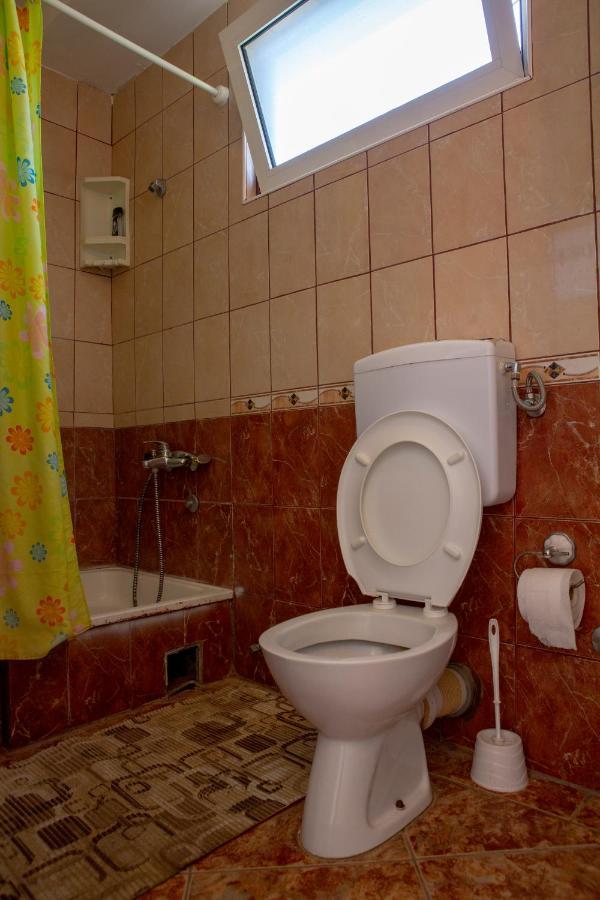 Family Apartments Vukcevic Чань Экстерьер фото